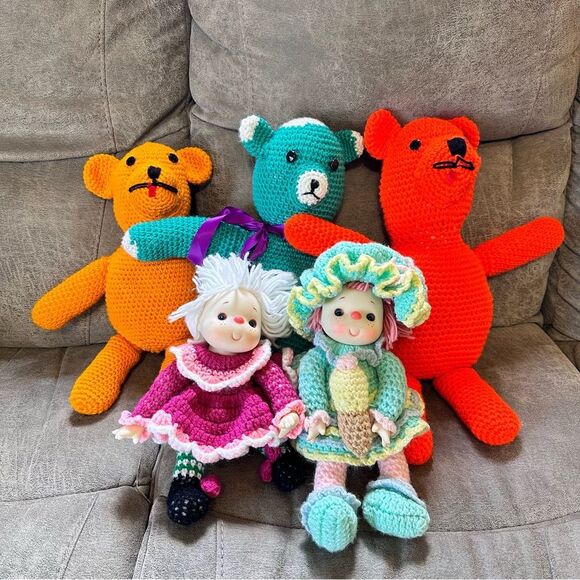 handmade vintage crochet bears and dolls lot of 5 - Picture 1 of 1